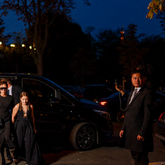 La famille Beckham arrive à l'hôtel "La Réserve" après le défilé "Victoria Beckham" lors de la Fashion Week à Paris, le 30 septembre 2022. © Tiziano Da Silva / Pierre Perusseau / Bestimage