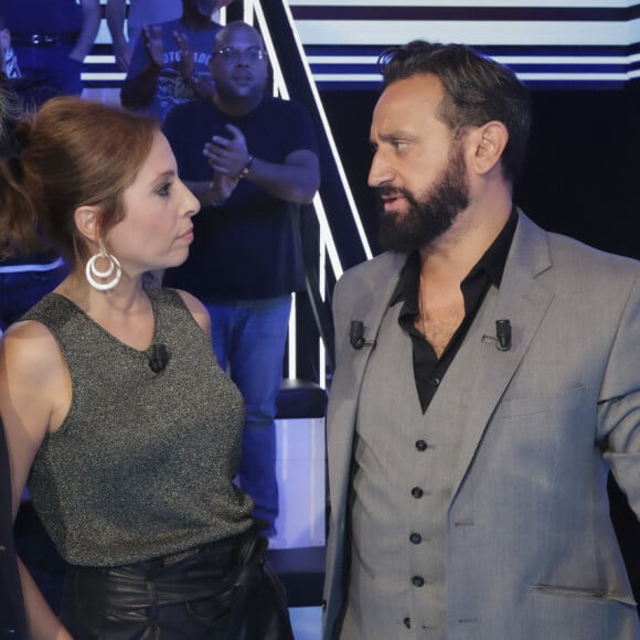 Exclusif - Maître Stéphane Hasbanian, Léa Salamé, Cyril Hanouna sur le plateau de l'émission "Touche Pas à Mon Poste (TPMP)" - diffusée en direct sur C8 le 22 septembre © Jack Tribeca / Bestimage 