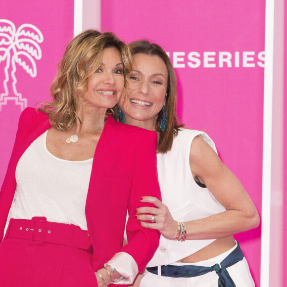Ingrid Chauvin, Jennifer Lauret de Demain nous appartient au Palais des Festivals et des Congrès de Cannes, samedi 2 avril 2022. © Christophe Aubert via Bestimage 