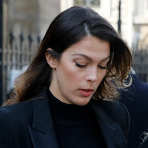 Connue depuis plusieurs années maintenant, Iris Mittenaere est aujourd'hui malheureusement habituée aux mauvais côtés des réseaux sociaux.
Iris Mittenaere - Sorties des obsèques de Jean-Pierre Pernaut en la Basilique Sainte-Clotilde à Paris. © Christophe Clovis / Bestimage