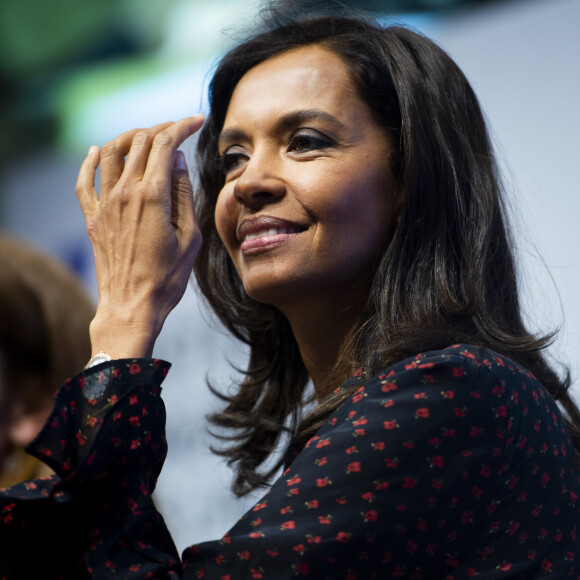 Sur une courte période, la présentatrice phare de la 6 ne consomme plus d'aliments solides.
Karine Le Marchand au 57ème salon International de l'Agriculture au parc des expositions de la porte de Versailles à Paris, France, le 23 février 2020. © Jean-Baptiste Autissier/Panoramic/Bestimage 