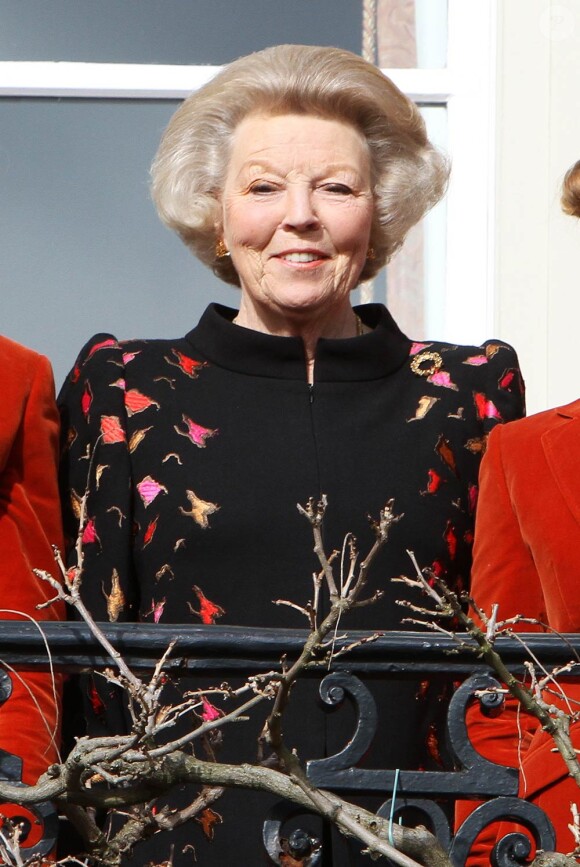 La reine Beatrix des Pays-Bas et son fils Willem-Alexander ont accueilli, le 3 mars 2010, les sportifs néerlandais médaillés à Vancouver à La Haye