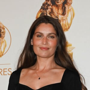 Laetitia Casta au photocall de la 33ème cérémonie des Molières aux Folies Bergère à Paris le 30 mai 2022. © Coadic Guirec / Bestimage 