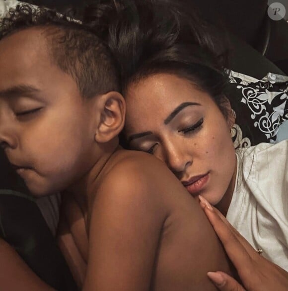 Photo d'Olivia Gayat et de son fils relayé sur Instagram.