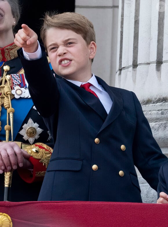 Le prince George de Galles - La famille royale d'Angleterre sur le balcon du palais de Buckingham lors du défilé "Trooping the Colour" à Londres. Le 17 juin 2023