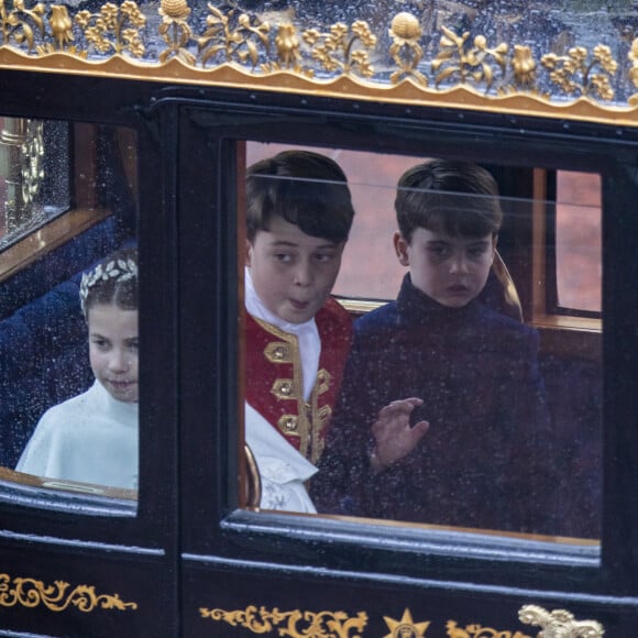 La princesse Charlotte de Galles, Le prince George de Galles, Le prince Louis de Galles, Catherine (Kate) Middleton, princesse de Galles lors de la cérémonie de couronnement du roi d'Angleterre à Londres, Royaume Uni, le 6 mai 2023. 