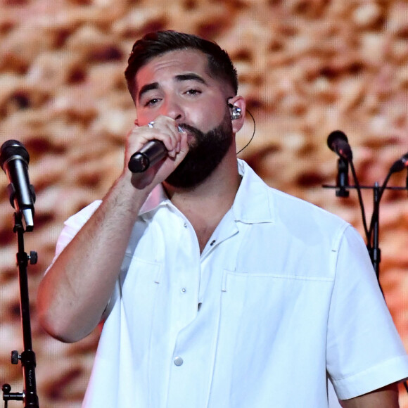 De sa famille
Exclusif - Kendji Girac - Enregistrement de l'émission "La chanson de l'année" dans les Arènes de Nîmes, présentée par N.Aliagas et diffusée le 17 juin sur TF1 © Bruno Bebert-Christophe Clovis / Bestimage 
