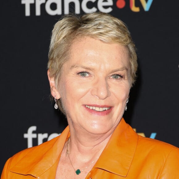 Élise Lucet n'a pas pour habitude de se confier.
Elise Lucet au photocall pour la conférence de presse de rentrée de France TV à la Grande Halle de la Villette à Paris. © Coadic Guirec/Bestimage