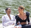 Mais c'est un autre projet qui l'a poussée à se transformer physiquement.
Tina Kunakey et Adèle Exarchopoulos - Défilé Jacquemus collection "Le chouchou" automne-hiver 2023/2024 au château de Versailles, le 26 juin 2023. © Olivier Borde/Bestimage