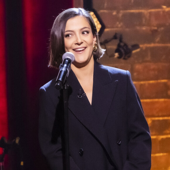 Il lui a mis un "vent"
Exclusif - Camille Lellouche sur le plateau de l'émission On Est En Direct (OEED) du samedi 11 décembre, présentée par L.Salamé et L.Ruquier, à Paris, France, le 11 décembre 2021. © Jack Tribeca/Bestimage 