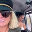 VIDÉO : Laeticia Hallyday et sa fille Joy en hélicoptère, un voyage très agité : "des pluies tropicales mais..."