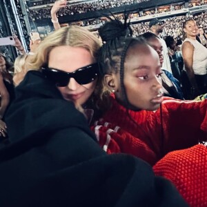 La musicienne a assisté au concert de Beyoncé avec ses enfants le dimanche 30 juillet 2023 au MetLife Stadium dans le New Jersey.
