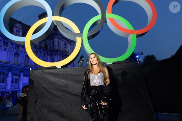 Exclusif - Vitaa - Backstage - Enregistrement de l'émission "Paris 2024 le concert événement...dans un an les jeux" sur le parvis de l'Hôtel de Ville de Paris, diffusée le 25 juillet sur France 2 à 21h10. Le 3 juillet 2023 © Tiziano Da Silva-Christophe Clovis / Bestimage