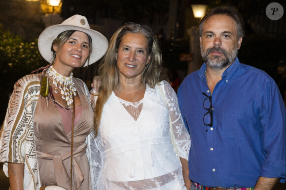 Exclusif - Kym Thiriot, Natacha Calestrémé, Romain Sardou - Représentation de la pièce de théâtre "Duc et Pioche" lors du Festival de Ramatuelle. Le 9 août 2023 © Cyril Bruneau / Festival de Ramatuelle / Bestimage