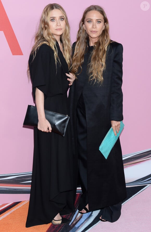 Une belle nouvelle qui va redonner le sourire à sa soeur, touchée par son récent divorce.
Mary-Kate Olsen, Ashley Olsen à la soirée CFDA Fashion Awards à New York, le 3 juin 2019.  CFDA Fashion Awards in New York, 3rd june 2019.