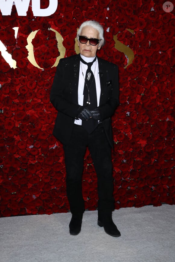 Karl Lagerfeld à la soirée WWD Honors à New York le 24 octobre 2017. 