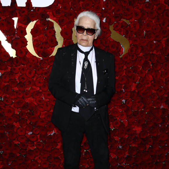 Karl Lagerfeld à la soirée WWD Honors à New York le 24 octobre 2017. 
