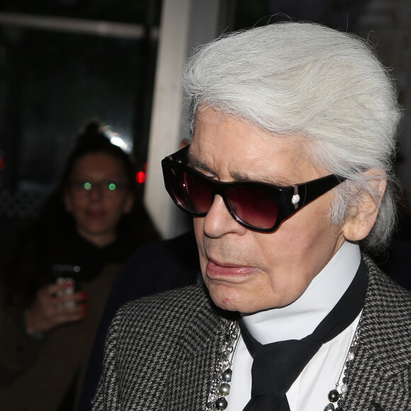 Karl Lagerfeld - Arrivées au deuxième défilé "Chanel Cruise" (Chanel Croisière 2017/18) au Grand Palais à Paris, France, le 3 mai 2017. © Denis Guignebourg/Bestimage 