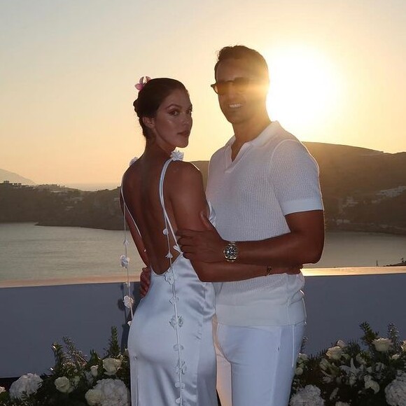 Tous ont cru que le couple s'était enfin uni.
Iris Mittenaere et son fiancé Diego El Glaoui sur Instagram.
