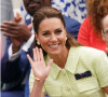 Kate Middleton a donné une énorme somme de pourboires pour une soirée dans un festival.
Kate Middleton - Wimbledon, Londres