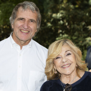 Exclusif - Gérard Leclerc et Nicoletta - Trophée des personnalités au profit de l'association "Make a Wish" au jardin du Luxembourg à Paris le 18 septembre 2019. La fondation Make-A-Wish est une association dont le but est d'exaucer le voeu d'enfants âgés de deux ans et demi à dix-sept ans qui sont ou ont été gravement malades. © Jack Tribeca/Bestimage 