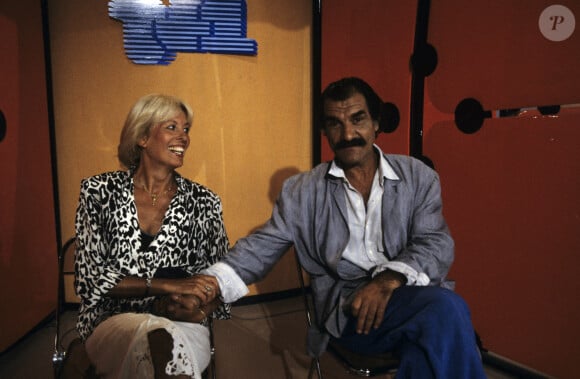 Archives - En France, à Paris, Gérard HERNANDEZ et sa femme Micheline sur le plateau de l'émission "Tournez Manège". Le 18 août 1986 © Jean-Claude Colin via Bestimage