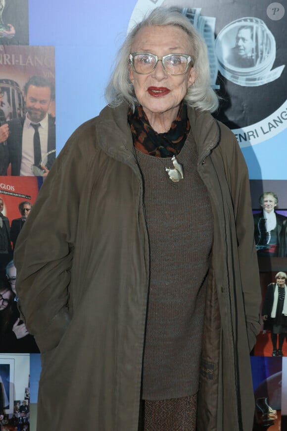 A savoir la Maison nationale des artistes.
Micheline Presle - Photocall de la 11ème cérémonie des Prix Henri Langlois au studio 104 de la Maison de la Radio à Paris le 11 février 2016. © CVS/Bestimage 