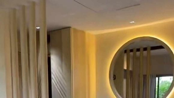 VIDEO Nabilla et Thomas Vergara au Mexique : chambre XXL, jacuzzi "tropical"... ils ne se refusent rien dans leur hôtel de luxe !