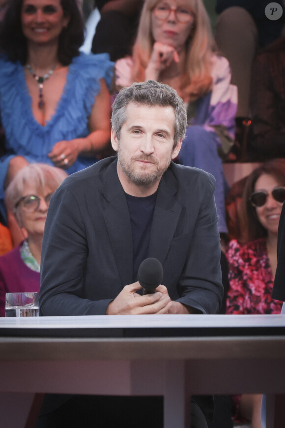 Guillaume Canet a avoué avoir beaucoup travaillé pour en arriver où il est aujourd'hui.
Exclusif - Guillaume Canet - Emission "C à vous" lors du 76ème Festival International du Film de Cannes le 22 mai 2023. © Jack Tribeca / Bestimage