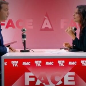 Olivier Véran, l'actuel porte-parole du gouvernement face à Apolline de Malherbe sur le plateau de BFMTV dans l'émission "Face à face".