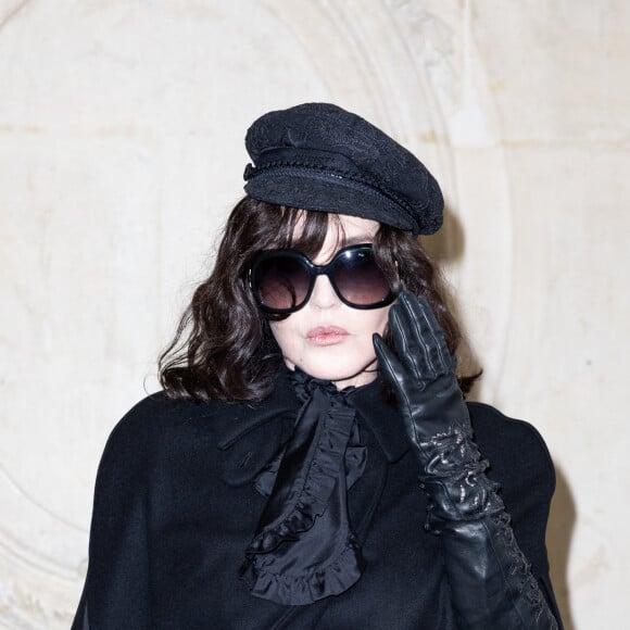 Isabelle Adjani - Photocall au défilé de mode Haute-Couture Christian Dior au musée Rodin lors de la Fashion Week Printemps-été 2023 de Paris, France, le 23 janvier 2023. © Olivier Borde/Bestimage