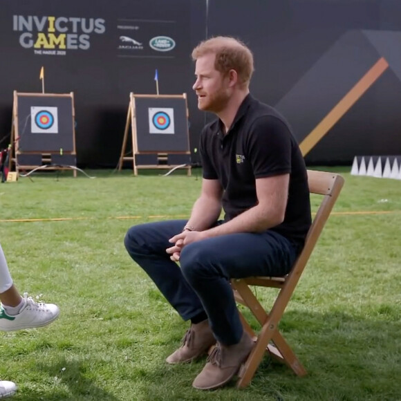 Le prince Harry donne une interview pour le "Today Show" à La Haye, le 19 avril 2022. © JLPPA/Bestimage 