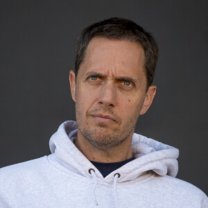 Le chanteur Fabien Marsaud dit Grand Corps Malade en répétition sur la scène du festival du Printemps de Pirogues à la Plaine de l'Ain à Saint-Vulbas (01), France le 01/07/2022. © Sandrine Thesillat / Panoramic / Bestimage