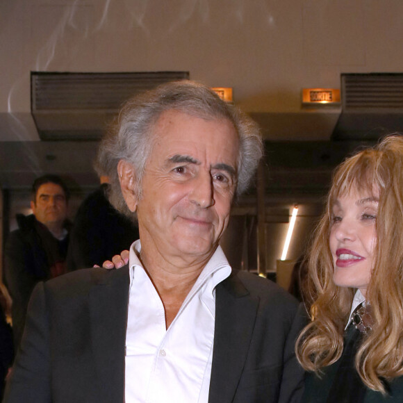 Bernard-Henri Lévy (BHL) et sa femme Arielle Dombasle - Présentation et Projection du Documentaire de Bernard-Henri Lévy (BHL) sur la guerre en Ukraine : "Slava Ukraini" (Gloire à l'Ukraine) au Cinéma Balzac à Paris, France, le 6 Février 2023. © Bertrand Rindoff / Bestimage 