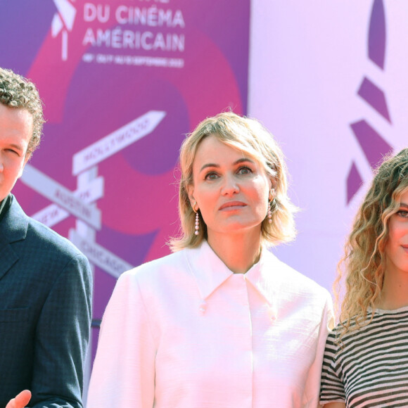 Judith Godrèche et ses enfants Noé Boon et Tess Barthélemy à la première de la série "Icon of French Cinema" lors du 49ème Festival du Cinema Americain de Deauville, France, le 2 septembre 2023. © Denis Guignebourg/BestImage 
