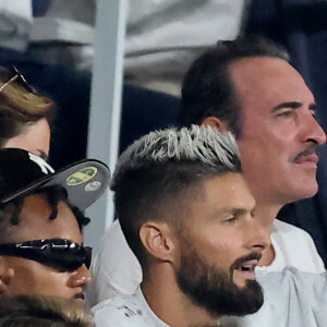 Olivier Giroud, Jean Dujardin, Amélie Mauresmo - People dans les tribunes lord du match d'ouverture de la Coupe du Monde de Rugby France 2023 avant le match de la Poule A entre la France et la Nouvelle-Zélande au Stade de France à Saint-Denis le 8 septembre 2023. © Dominique Jacovides/Bestimage 