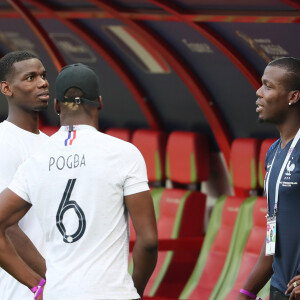 Paul Pogba et ses frères Florentin Pogba et Mathias Pogba - Célébrités dans les tribunes opposant la France à l'Argentine lors des 8ème de finale de la Coupe du monde à Kazan en Russie le 30 juin 2018 © Cyril Moreau/Bestimage 