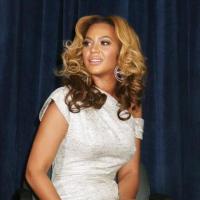 Beyoncé : Regardez la, plus sexy que jamais pour aider.... les drogués !