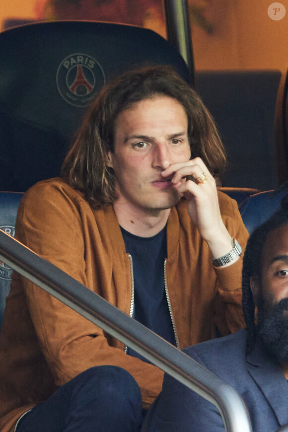 Paul de Saint-Sernin en tribunes lors du match de football Ligue 1 Uber Eats opposant le Paris Saint-Germain (PSG) au Clermont Foot 63 au Parc des Princes à Paris, France, le 3 juin 2023. Clermont a gagné 3-2. © Cyril Moreau/Bestimage 