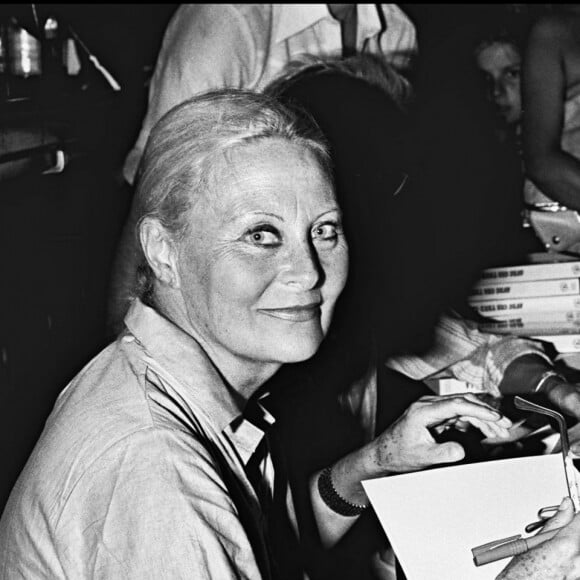 L'actrice iconique a en effet eu son seul enfant avec l'acteur et réalisateur américain Bill Marshall
Michèle Morgan en 1977