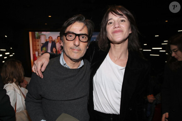 Exclusif - Yvan Attal et sa compagne Charlotte Gainsbourg - Avant-première du film "La Vie pour de vrai" au cinéma Pathé Wepler à Paris le 18 avril 2023. © Bertrand Rindoff / Bestimage 