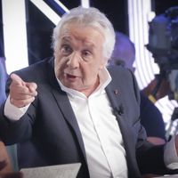 Fernand Sardou mort brutalement sur scène, son fils Michel raconte : "Un coup de revolver, ça aurait été la même chose"