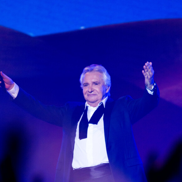 Exclusif - Michel Sardou en concert au Zenith de Strasbourg lors de la tournée "La dernière danse" le 13 octobre 2017. © Alain Rolland / Imagebuzz / Bestimage