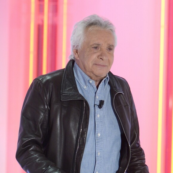 Michel Sardou - Enregistrement de l'émission "Vivement Dimanche" à Paris le 16 Septembre 2015 et qui sera diffusée le 20 Septembre 2015. - Invités principal Valérie Lemercier