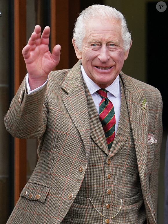 Le roi Charles III d'Angleterre, lors de la visite du centre de jour Kinross, Royaume Uni, le 15 septembre 2023.