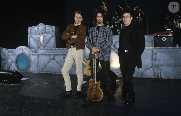 Archives - En France, les trois membres du groupe L'AFFAIRE LOUIS' TRIO avec de gauche à droite, Bronco Junior, Karl Niagara et Cleet Boris (Hubert Mounier) le 16 novembre 1993.