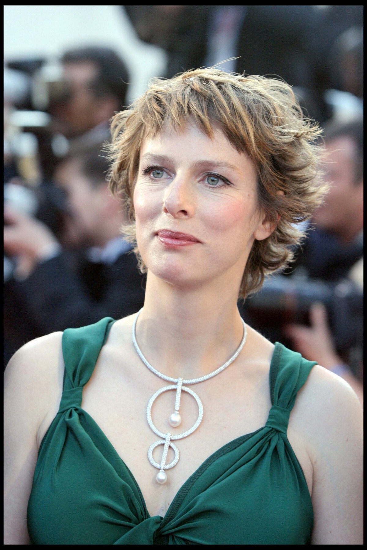 Photo Karin Viard Montée des marches pour