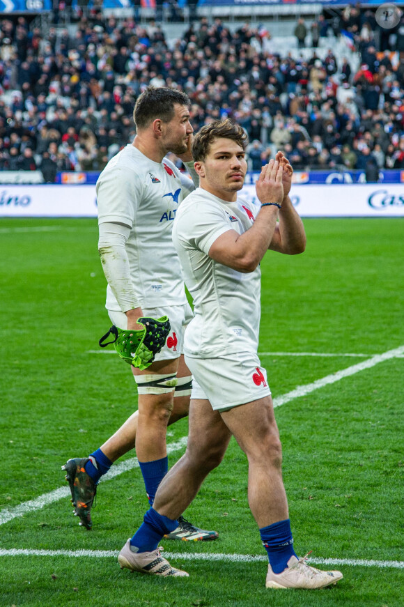 Info - Antoine Dupont élu meilleur joueur du Tournoi des Six Nations - Antoine Dupont (XV de France) - Match de Rugby du tournoi des 6 nations au stade de France : La France remporte la victoire face à l'Ecosse 32 à 21 le 26 février 2023. © Baptiste Autissier / Panoramique / Bestimage 