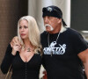 C'est dans un indémodable smoking noir que Hulk Hogan a juré amour et fidélité à Sky Daily jusqu'à ce que la mort les sépare.
Exclusif - Hulk Hogan et sa compagne Sky Daily vont fêter le 74èe anniversaire de Ric Flair au restaurant français "Boulon Brasserie" à Tampa, le 25 février 2023.