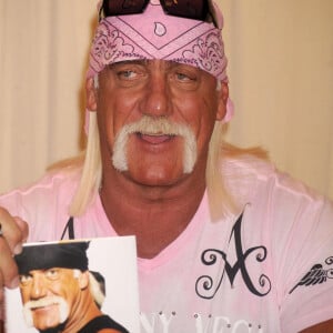 Hulk Hogan et son livre "My life outside the ring".